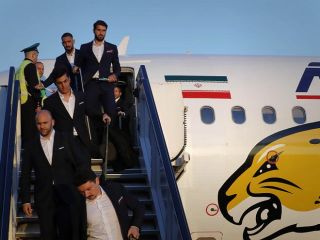 آدیداس: پیراهن ایران را نمی‌فروشیم، از فدراسیون فوتبال ایران بگیرید