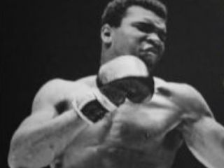 وکیل محمد علی، اسطوره بوکس، عفو 'غیرضروری' ترامپ را رد کرد