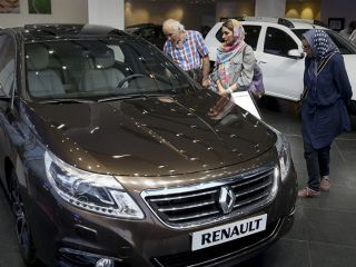 رنو با وجود تحریم‌های آمریکا در بازار ایران می‌ماند
