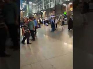 فروش دلار ۷۶۰۰ تومانی در فرودگاه امام