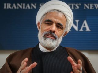 درخواست عضو مجمع تشخیص برای شناسایی «نفوذی‌ها در نهادهای انقلابی»