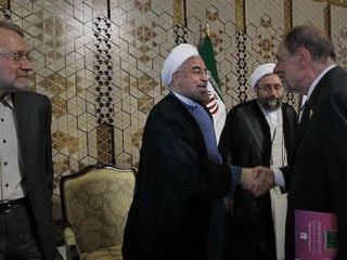 ممانعت از سفر بدون ویزای سولانا به آمریکا 'به دلیل دیدار از ایران'