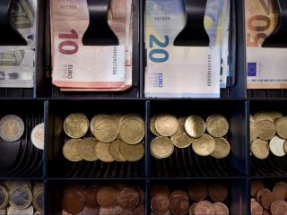 سقوط ۱۳۳ درصدی قدرت خرید ریال؛ ارز سه نرخی کلید خورد