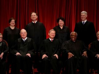 دیوان عالی آمریکا با فرمان مهاجرتی پرزیدنت ترامپ موافقت کرد؛ واکنش کاخ سفید