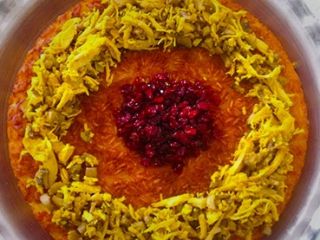 آشنایی با روش تهیه‌ی مرغ و قارچ با ته چین ساده