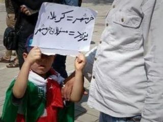 اعتراض در محل نماز جمعه خرمشهر: «به نام دین، ما را غارت کردند»