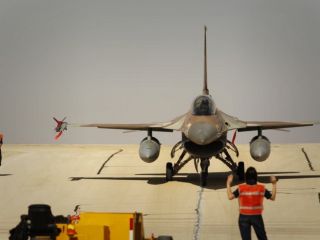 اسرائیل رآکتورهای هسته‌ای را برای حمله موشکی حزب الله یا ایران آماده می‌کند