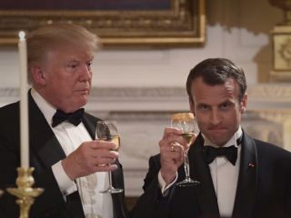 ترامپ به ماکرون پیشنهاد داد فرانسه از اتحادیه اروپا خارج شود