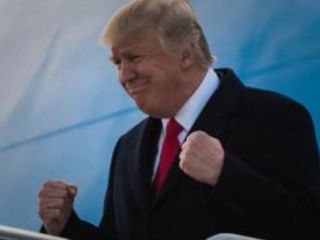 دونالد ترامپ را در هواپیما سر کار گذاشتند