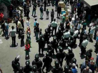 وزیر کشور تخریب اموال مردم توسط پلیس را تایید کرد؛ فیلم‌های منتشر شده خلاف ادعای رحمانی فضلی است