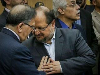 انتقاد از عدم انتشار فهرست واردکنندگان خودرو با دلار ۴۲۰۰ تومانی