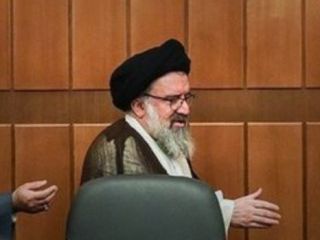 احمد خاتمی: بریدن جوانان از نماز جمعه کلیت ندارد اما وجود دارد