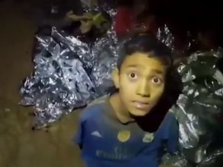 هشت نوجوان تایلندی از غار خارج شده اند