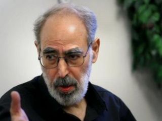 ابوالفضل قدیانی چاره رفع مشکلات ایران را برکناری خامنه‌ای از قدرت دانست