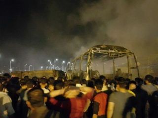 به احترام قربانیان انفجار در ترمینال سنندج در کردستان عزای عمومی اعلام شد