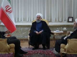 روحانی: با وجود فشارهایی که خواهد بود زندگی مردم را اداره می‌کنیم