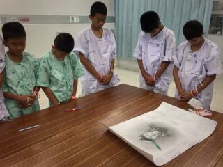 نجات یافتگان از غار تازه از مرگ یکی از غواصان آگاه شده‌اند