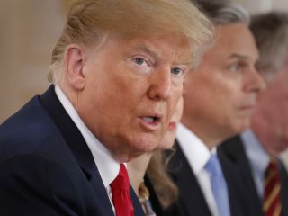 ترامپ: پوتین بابت منافع تجاری از برجام حمایت می‌کرد؛ ما از مردم ایران حمایت می‌کنیم