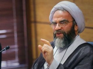 حجت‌الاسلام غرویان: حجاب واجب است، اما اجباری نیست/ قوانین مربوط به حجاب باید بازنگری شود