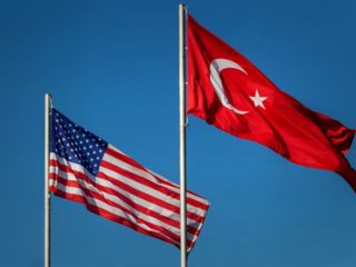 هیئتی از آمریکا برای مذاکره درباره تحریم ایران به ترکیه می‌رود