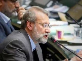 لاریجانی: حرف‌های ترامپ سخنان یک آدم قالتاق است