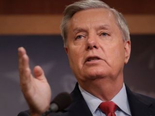 سناتور ارشد آمریکایی: جمهوری اسلامی را سرنگون می‌کنیم