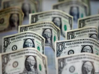 بهای دلار دولتی به بیش از ۴۴۰۰ تومان رسید