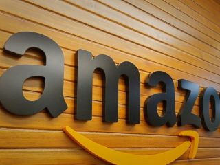 سود سه‌ماهه آمازون از ۲ میلیارد دلار هم فراتر رفت؛ افزایش فعالیت مزرعه‌های کلیک