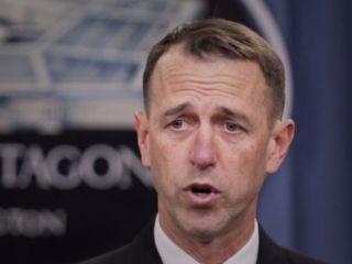 گفتگوی صدای آمریکا با مقام نظامی ایالات متحده درباره تضمین آزادی عبور کشتی ها از تنگه هرمز