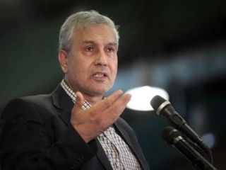 پیش‌بینی وزیر کار: تحریم‌های تازه یک میلیون نفر را در ایران بیکار خواهد کرد