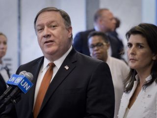 ابراز نگرانی عمیق وزیر خارجه آمریکا درباره خشونت رژیم ایران علیه مردم معترض