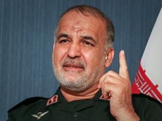 فرمانده ارشد سپاه پاسداران: ارتباط ۱۳ نفر از اخلالگران بازار ارز با سرویس‌ اطلاعات امارات