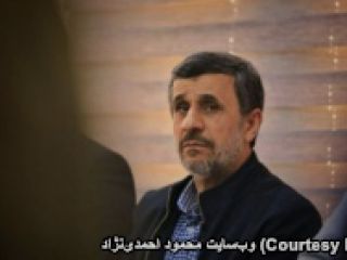 احمدی‌نژاد: روحانی و برادران لاریجانی به دلیل وضعیت کشور استعفا دهند‎