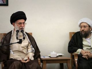 موافقت خامنه‌ای با تشکیل دادگاه ویژه «مفسدان اقتصادی» بدون امکان تجدید نظر‎