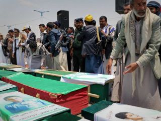 بمبی که ۴۰ کودک را در حمله به اتوبوس مدرسه در یمن کشت، «ساخت آمریکا است»