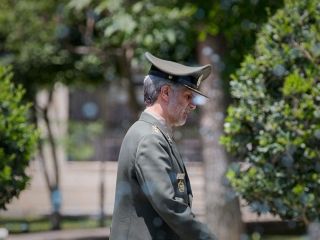 وزیر دفاع: ۱۳۰ شرکت خود را که فعالیت اقتصادی داشتند تعطیل کردیم