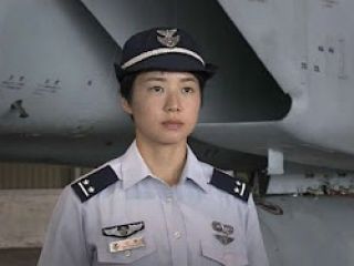 آغاز به کار اولین خلبان زن هواپیماهای جنگنده در ژاپن