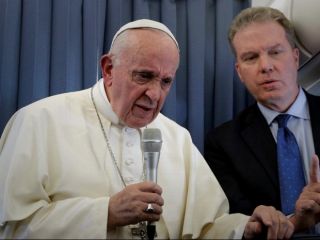 واکنش پاپ به اتهام اطلاع از رسوایی جنسی در کلیسای کاتولیک: پاسخ نخواهم داد