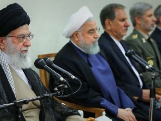 آیت‌الله خامنه‌ای: جلسه سوال از رئیس جمهور نمایش اقتدار و ثبات بود