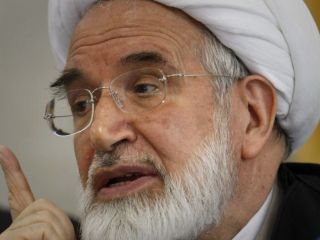 نامه کروبی به خبرگان: با این شیوه مدیریت، کشور به زمان قاجار برگشته است