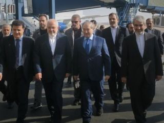 ظریف در سفر غیرمنتظره به سوریه: تروریست‌ها باید از ادلب خارج شوند