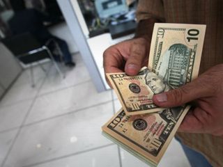دلار آمریکا رکورد قیمت ۱۳ هزار تومان را در بازار آزاد شکست