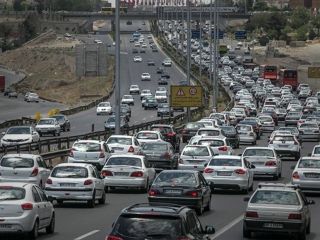 ترافیک سنگین و علاقه فراوان ایرانی ها به خودروهای سفید