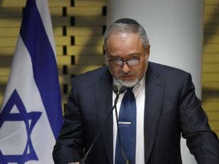 وزیر دفاع اسرائیل: امیدوارم انسان‌های معقول در ایران صاحب قدرت شوند