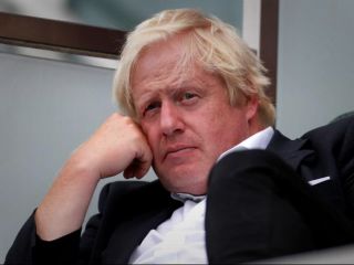 بوریس جانسون: طرح ترزا می مانند جلیقه انفجاری به دور بریتانیا است