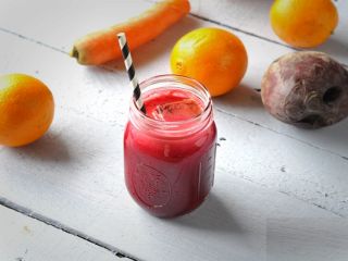 فرمول نوشیدنی برای تقویت بینایی و سمزدایی کبد