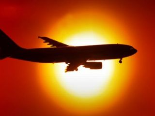 آمریکا در مورد عبور از حریم هوایی ایران هشدار داد