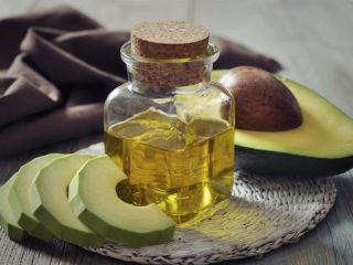 خواص روغن آووکادو برای پوست