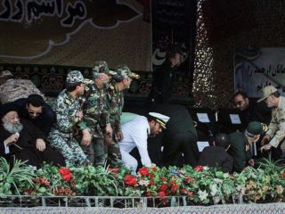 عزل بیش از ۳۰ مقام در ایران پس از حمله اهواز؛ برخورد با مقامات ارشد در انتظار اجازه خامنه‌ای