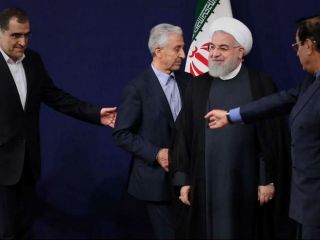 روحانی: نگران ۱۳ آبان نباشید هیچ اتفاقی نمی‌افتد